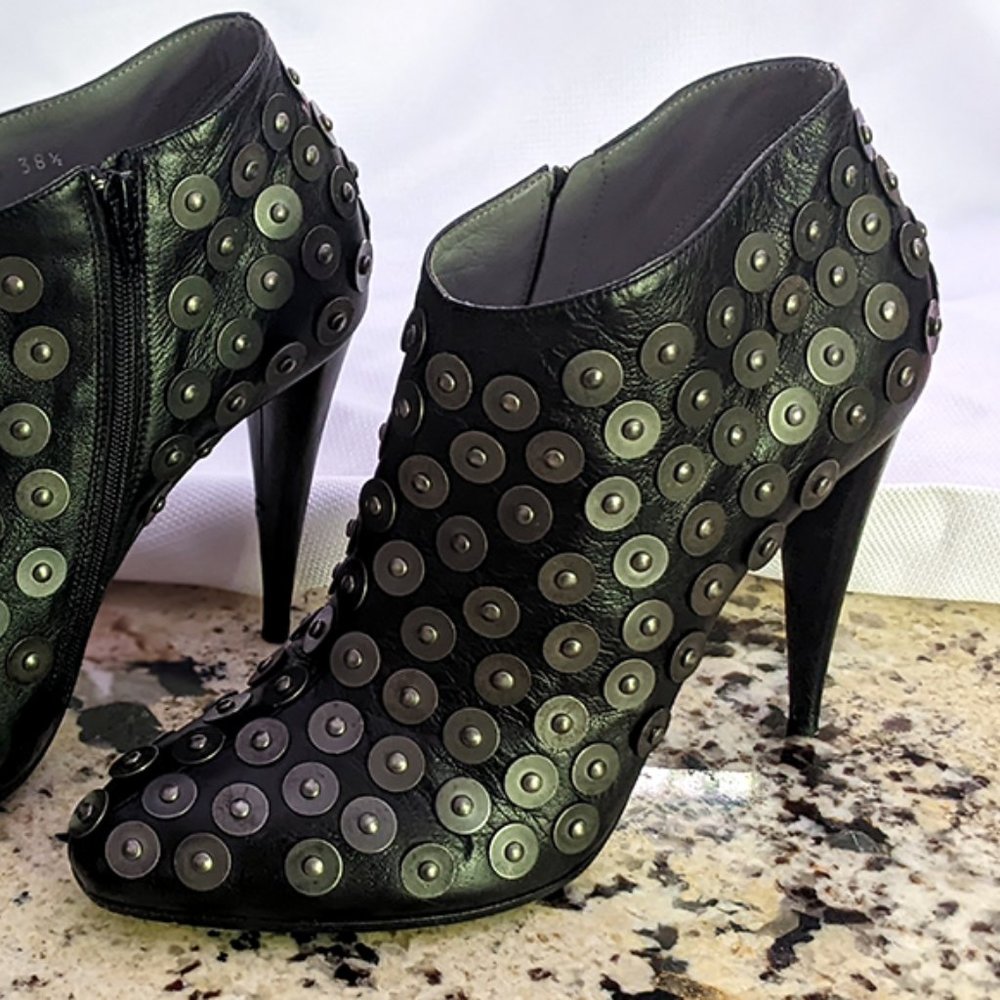 Stephen Venezia "Kappa" - size 38 1/2